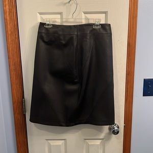 Valerie Stevens blk leather skirt size 10